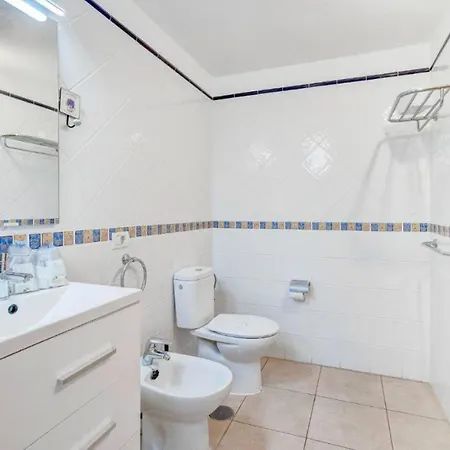 شقة Mara's House With Heated Pool, Air Con And Second Mezzanine Bedroom *