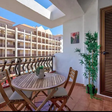 Mara's House With Heated Pool, Air Con And Second Mezzanine Bedroom شقة